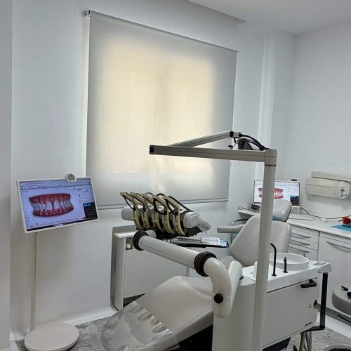 Clínica dental en Cuatro Caminos